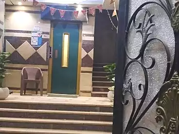 شقق للإيجار في شارع 27، النزهة 2، 130 متر