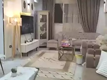 شقق للبيع في شارع عمرو بن العاص، المطبعة، 100 متر