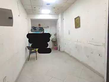 تجاري للبيع في شارع أبو قير - طريق الحرية، جناكليس، 25 متر