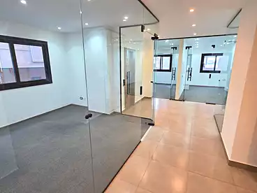 For rent in Carrefour Main Street, Zahraa El Maadi, 400 sqm