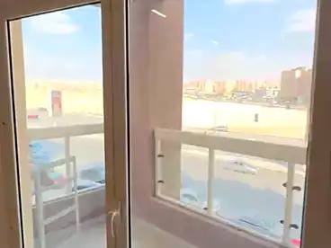 مكاتب للإيجار في شارع كارفور الرئيسي، زهراء المعادي، 170 متر