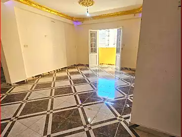 شقق للبيع في شارع الحديد والصلب، الهانوفيل، 100 متر