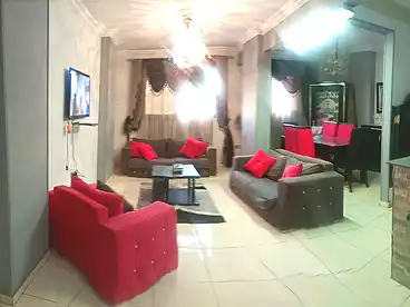 شقق للبيع في شارع الزهراء، عين شمس الشرقية، 100 متر