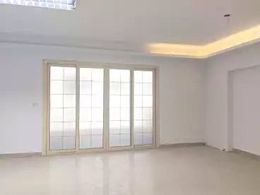 Properties For rent in El Moltaka El Arabi St., Sheraton, 600 sqm