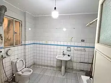 عقارات للإيجار في زيزينيا، الاسكندرية، 135 متر