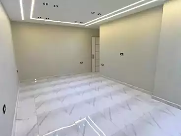 شقق للبيع في شارع الاربعين، بيانكي، 160 متر