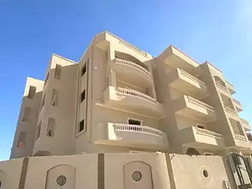 شقق للبيع في الحي السادس والعشرون، العاشر من رمضان، 175 متر