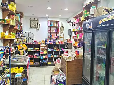 محلات للبيع في أبو يوسف، العجمي، 35 متر