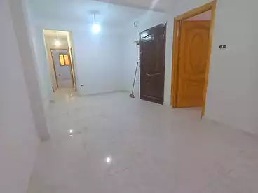مقر إداري للبيع في محرم بك، الاسكندرية، 140 متر