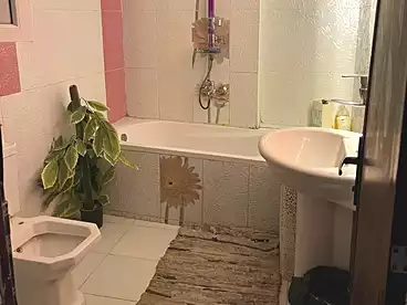 شقق للبيع في شارع العيادة القديمة، البيطاش، 100 متر