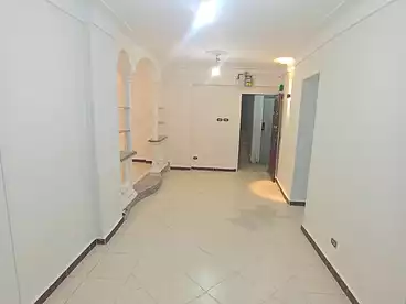 شقق للبيع في الفلكي، السيوف، 100 متر