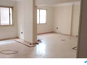 For rent in Saqr Koraysh St., Sheraton, 120 sqm