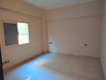 Administrative For rent in Street 70, Second Neighborhood, 220 sqm
