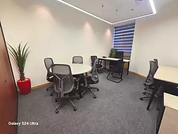 Corporate Branch For rent in Southern 90th St., 90th Street, 300 sqm