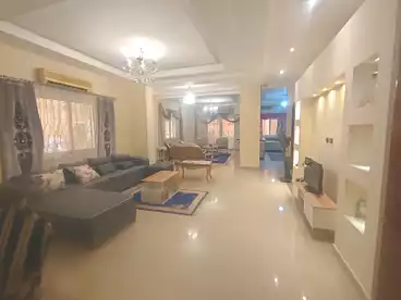 Apartment with Garden For rent in Abd El Rahman El Sharkawy St., El Banafsag 9, 145 sqm