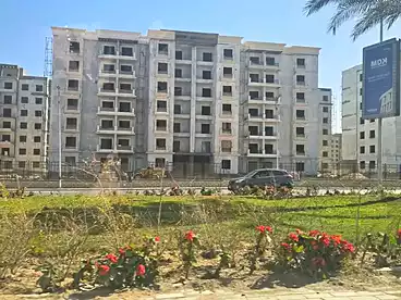 للبيع في كمبوند مايان - اس تي ام، كمبوند بالتجمع الخامس، 172 متر