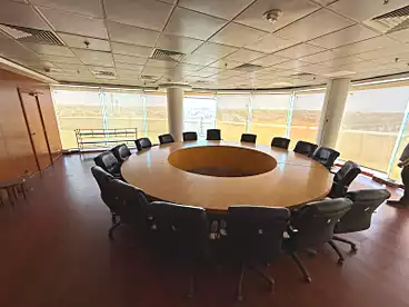 Administrative For rent in Northern 90th St., 90th Street, 934 sqm