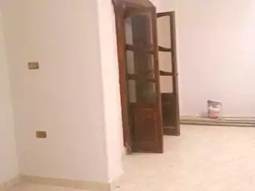 عقارات للبيع في شارع الدكتور عبدالله العربى، الحي السابع، 150 متر