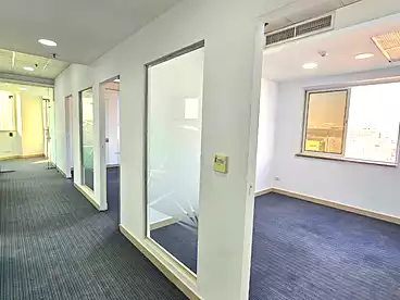Corporate Branch For rent in Southern 90th St., 90th Street, 220 sqm