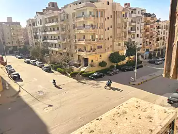 شقق للبيع في شارع 2، الحي الثاني، 220 متر
