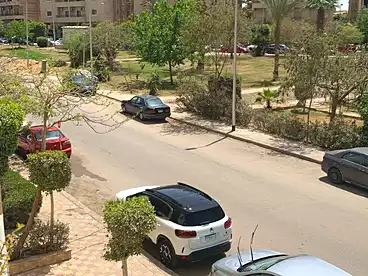 دوبلكس للبيع في شارع اخناتون، الحي الخامس، 166 متر