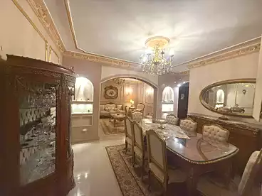 شقق للبيع في شارع محرم بك، محرم بك، 160 متر