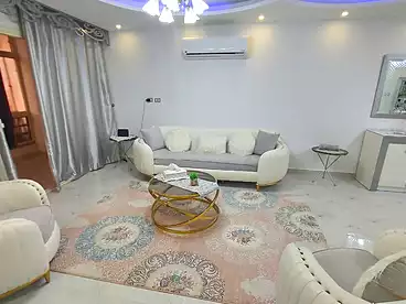 شقق مفروشة للإيجار في شارع سيد زكريا، شيراتون، 225 متر
