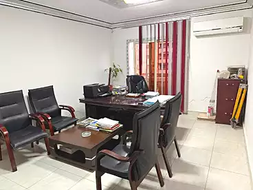 إداري للإيجار في شارع متفرع من الكفراوي، الحي الثاني، 150 متر