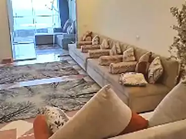 عقارات للإيجار في طريق الجيش، سيدي بشر، 160 متر