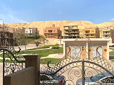 فيلا منفصلة للبيع في بالم فيلا، كمبوند في ٦ اكتوبر، 570 متر