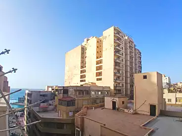 عقارات للبيع في شارع عبد الحميد الديب، سان ستيفانو، 150 متر