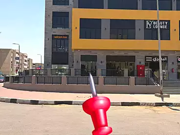 تجاري للبيع في ميركادو مول - أسواق، كمبوند بمدينة الشروق، 32 متر