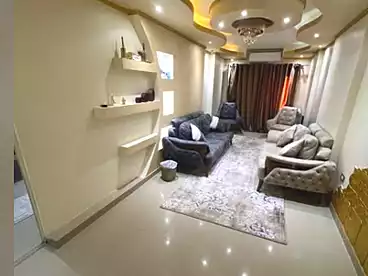 عقارات للبيع في شارع بورسعيد، كامب شيزار، 155 متر