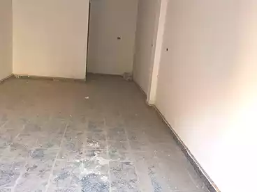 Commercial For sale in El Hadaba St, 6th Neighborhood, 40 sqm