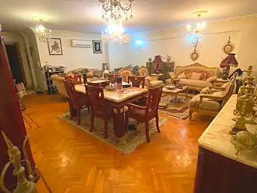 عقارات للبيع في شارع المشير أحمد إسماعيل، سيدي جابر، 205 متر