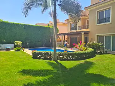 Villas For rent in Kattameya Heights Compound, Compounds in New Cairo, 650 sqm