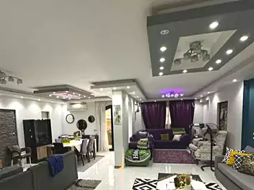 شقق للبيع في شارع الزهراء، عين شمس الشرقية، 160 متر