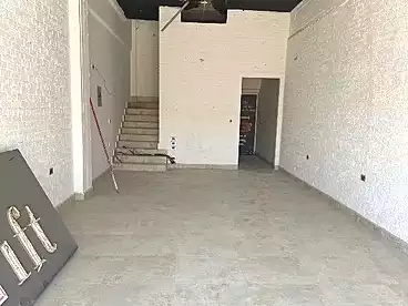 تجاري للبيع في الأسواق والمولات، الرحاب، 92 متر