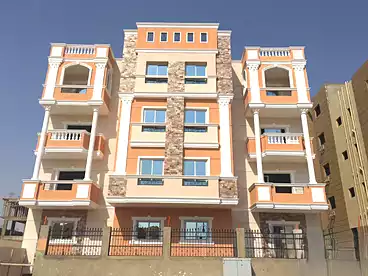 دوبلكس بحديقة للبيع في المستثمر الصغير، الأندلس 2، 365 متر