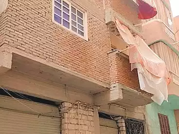 Building For sale in El Hanouvel, Al Agamy, 120 sqm