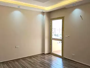Apartments For sale in El Khamayel, Compounds in Sheikh Zayed, 175 sqm