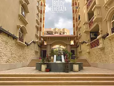 Apartments For sale in Eighth Neighborhood, Zahraa El Maadi, 125 sqm