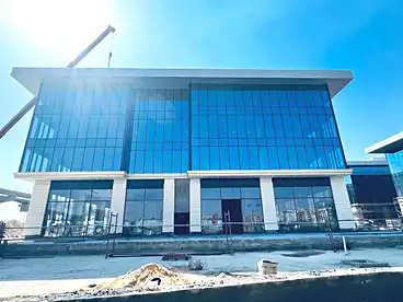 مقر إداري للإيجار في مول جولدن جيت - ريدكون، كمبوند بالتجمع الخامس، 720 متر