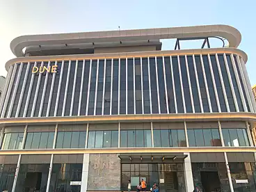 Commercial For rent in Northern 90th St., 90th Street, 727 sqm