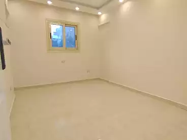 شقق للبيع في البيطاش، العجمي، 130 متر
