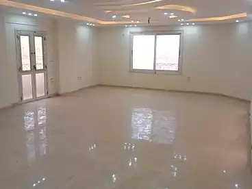 مقر إداري للإيجار في شارع الخمسين، زهراء المعادي، 250 متر