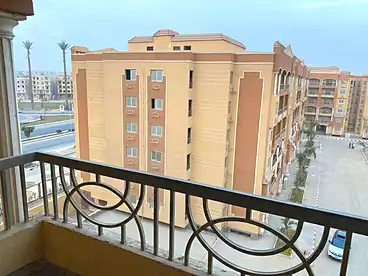 Apartments For sale in Bank Center Street, New Cairo - 5th Settlement, 152 sqm