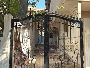 Duplex with Garden For rent in Abdelhamid Badawi St., Heliopolis - Masr El Gedida, 350 sqm