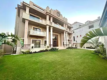 Palace For sale in Alaa Elsaadany St., Gharb El Golf, 1900 sqm