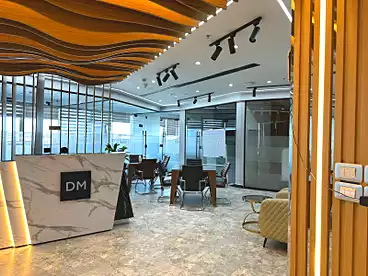 Administrative For rent in Northern 90th St., 90th Street, 466 sqm